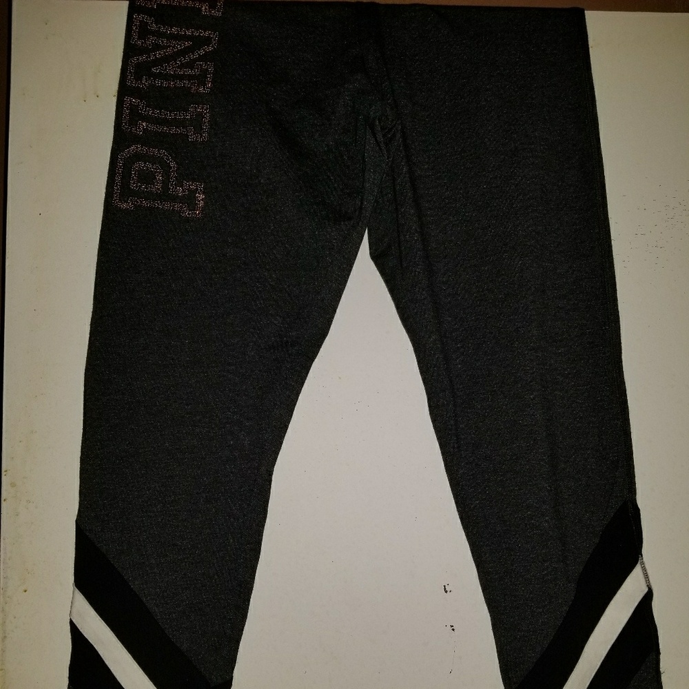 PINK yoga leggings